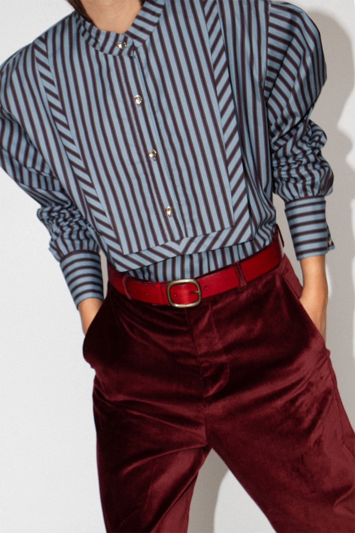 Violet Shirt Tempo