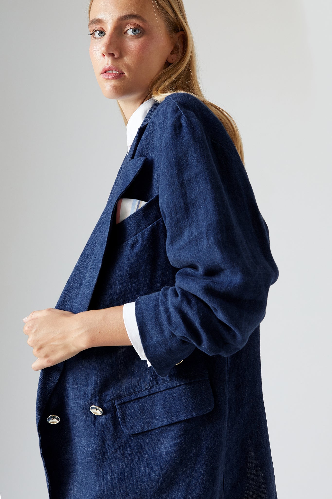 Women's Linen Double-Breasted Blazer | The Label Edition – THE